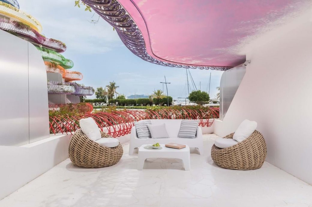 0_de8cfa17-2384-4b62-92be-46699fee6902