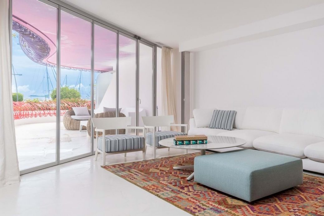 1_71e0a93e-fe45-4fd2-ba37-804b5b0cd632